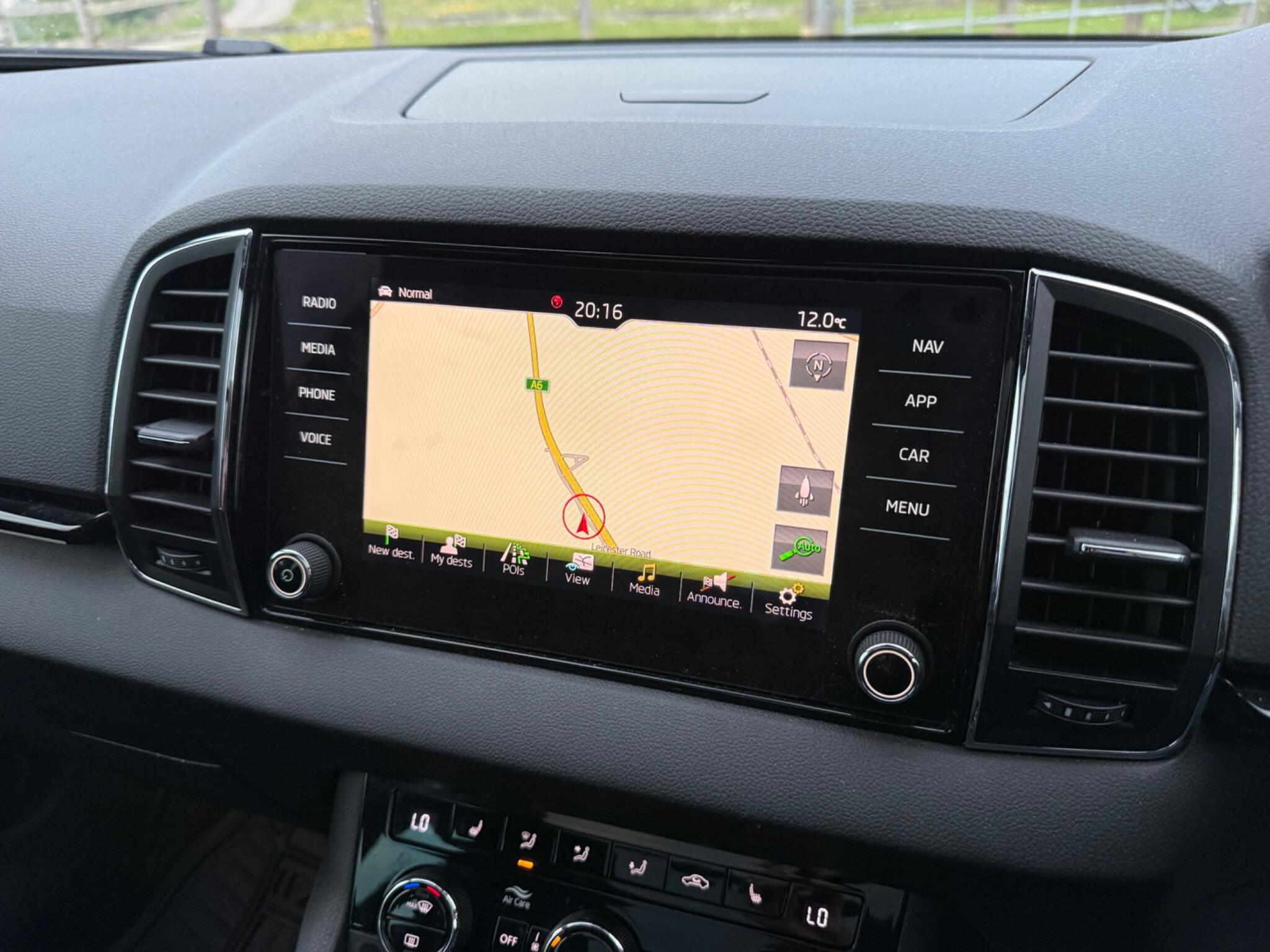 Skoda Karoq 2.0 TSI SportLine DSG 4WD Euro 6 (s/s) 5dr — photo 41 of 112