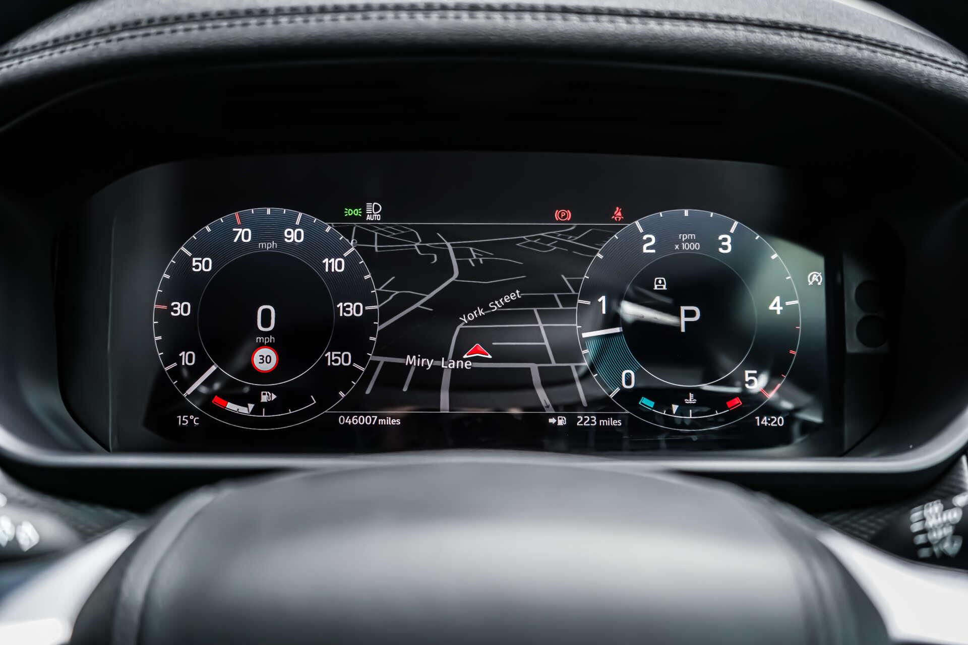 Land Rover Discovery view 15
