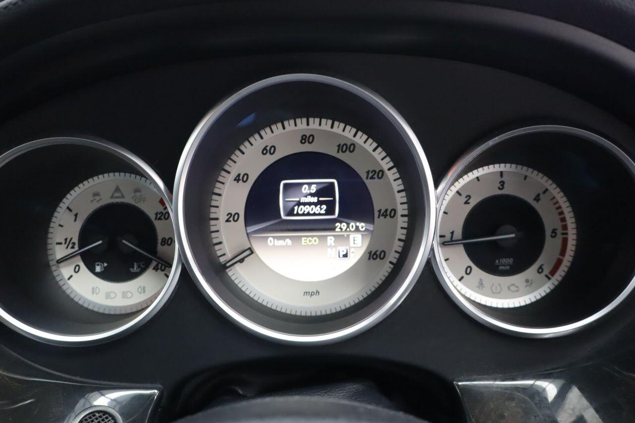 Mercedes-Benz CLS view 15