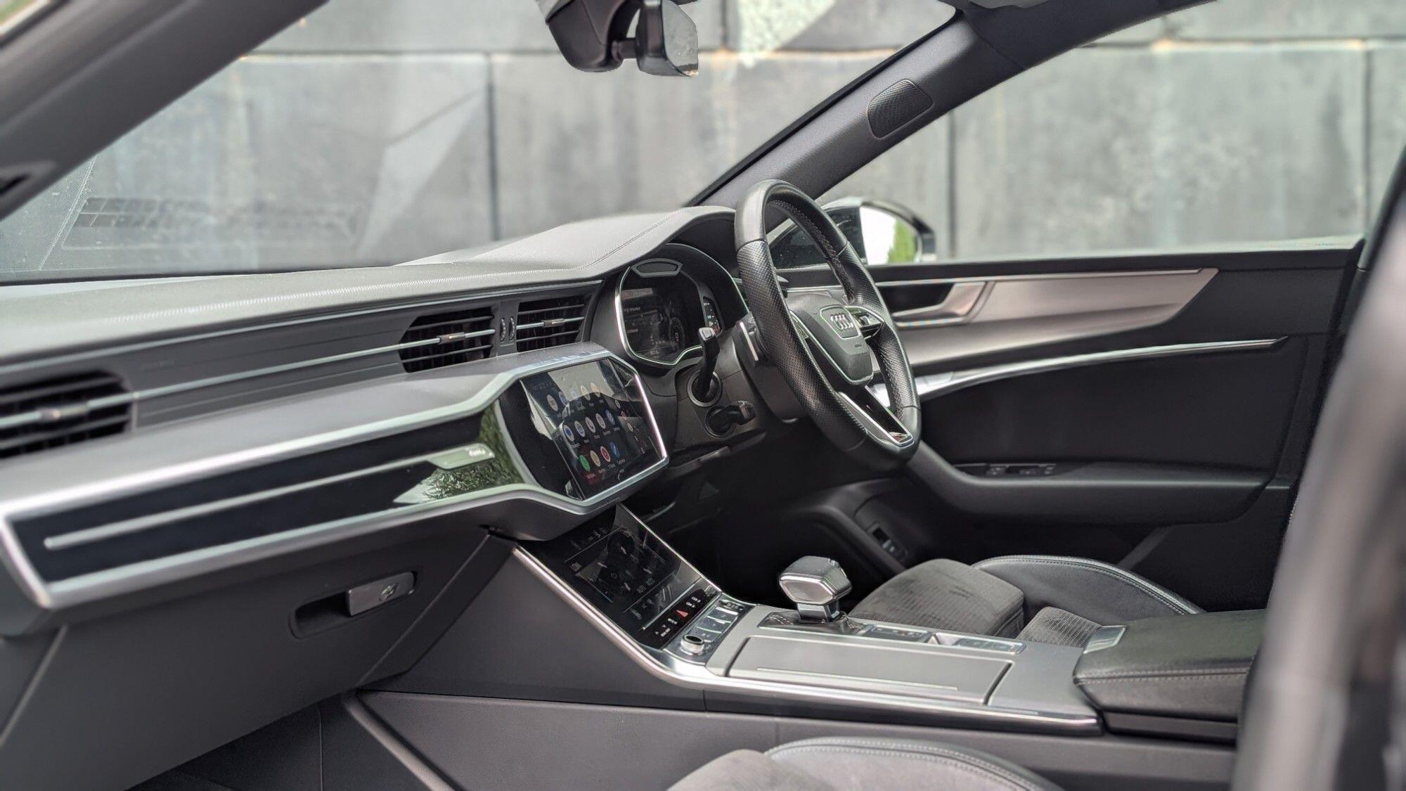 Audi A7 view 11