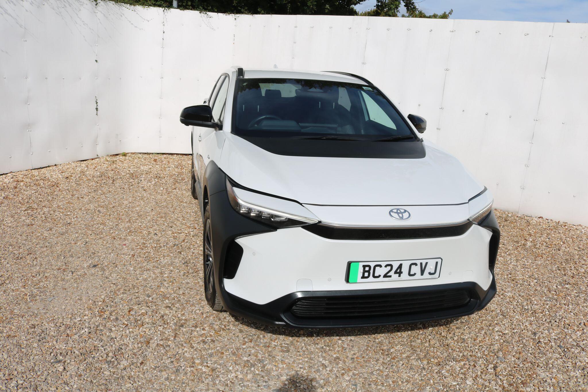 Toyota bZ4X view 7