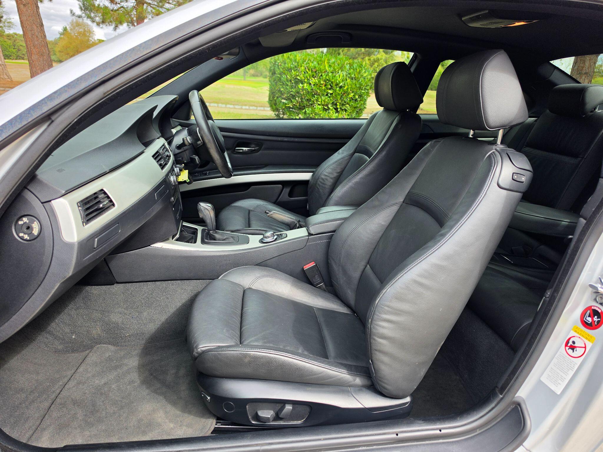 BMW 3 Series view 31