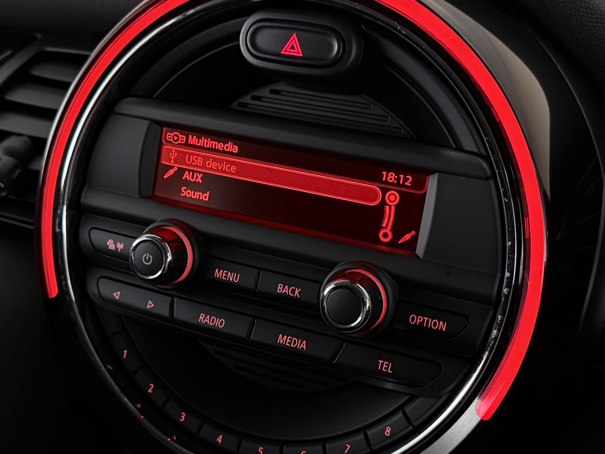 Mini Hatch view 23