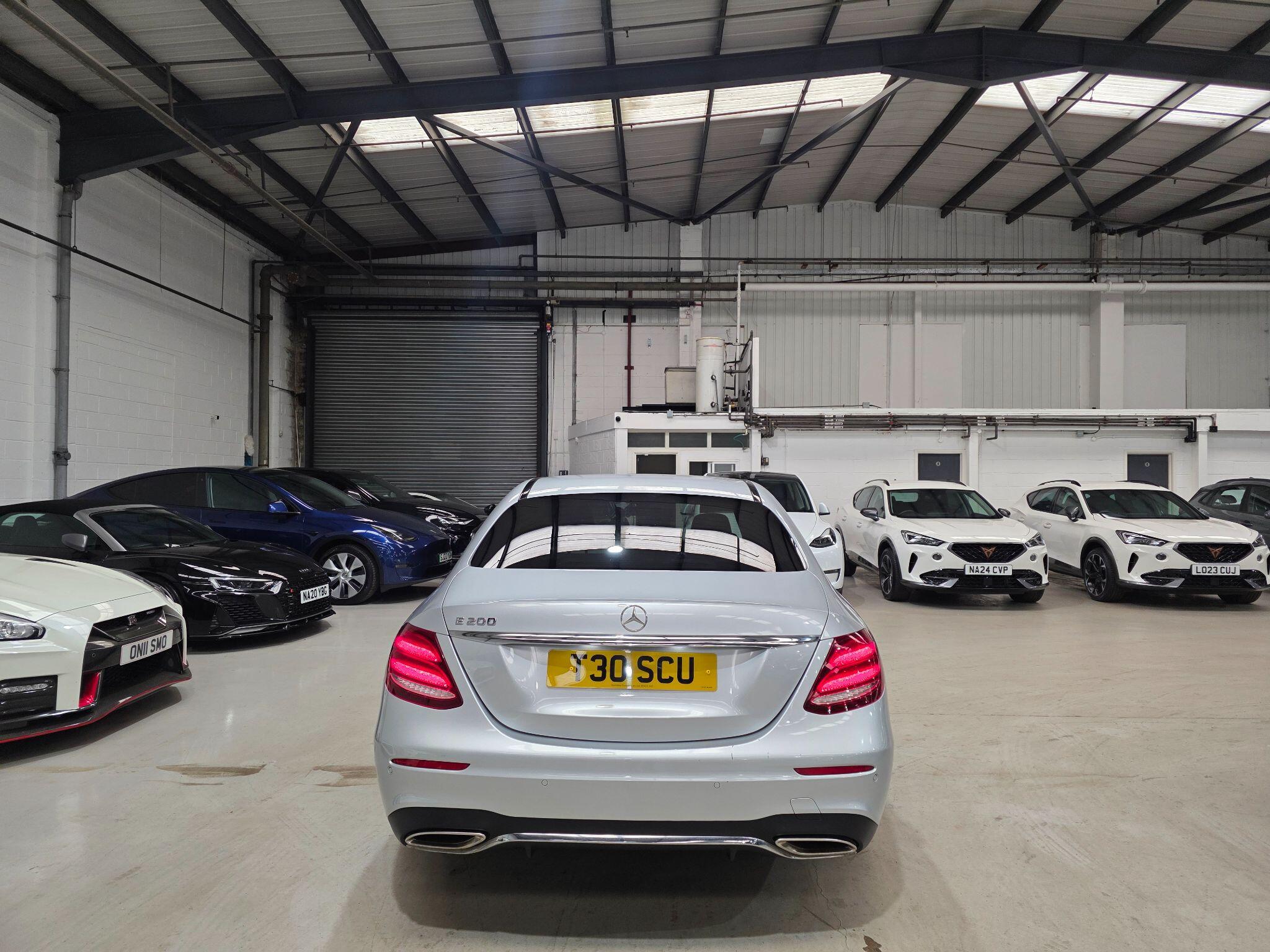 Mercedes-Benz E-Class view 4