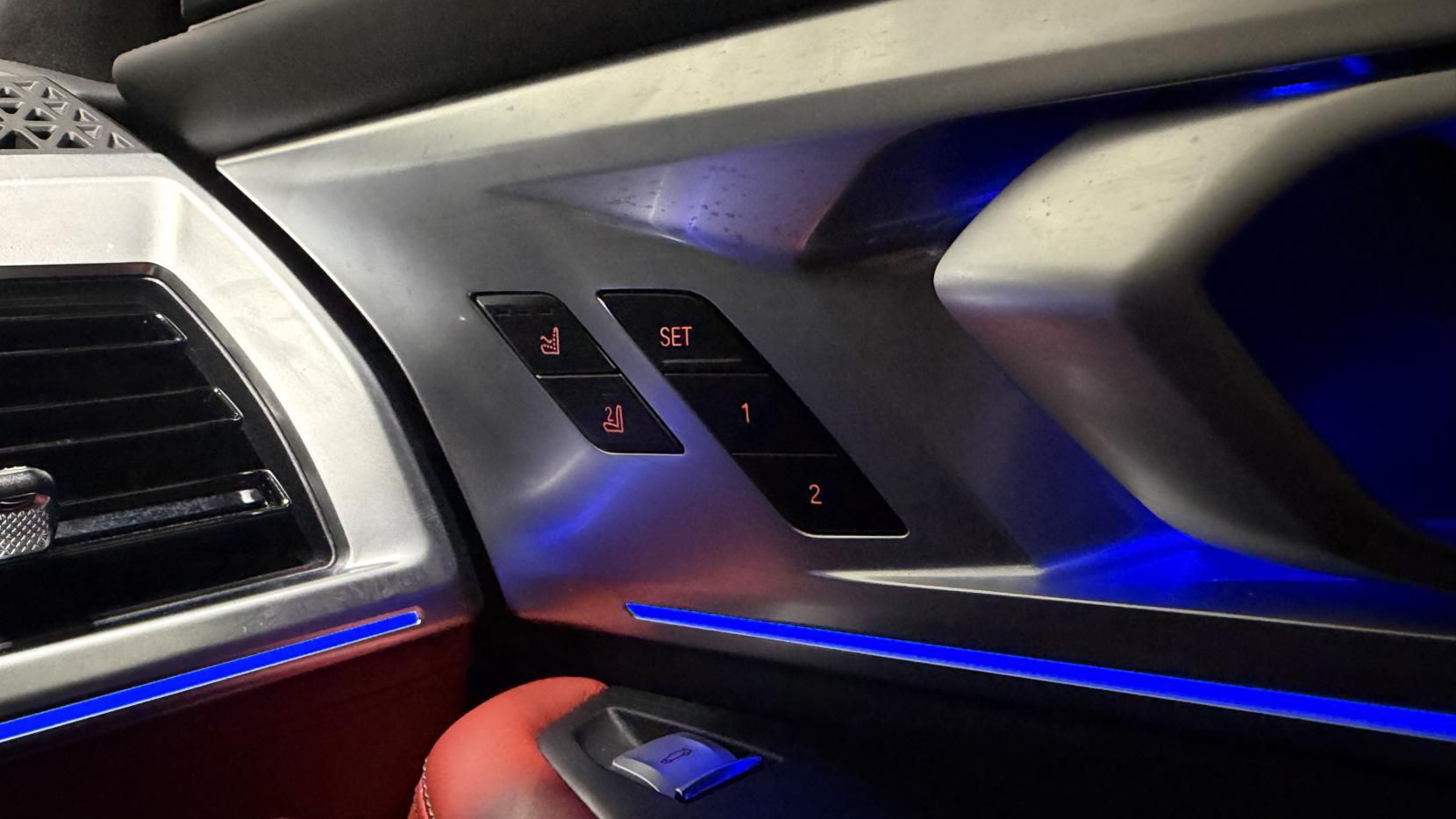 BMW XM view 31