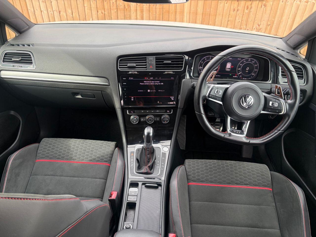 Volkswagen Golf view 16