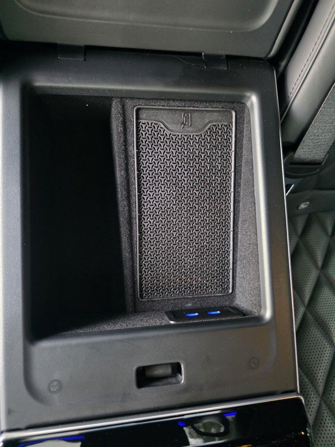 Mercedes-Benz S-Class view 32