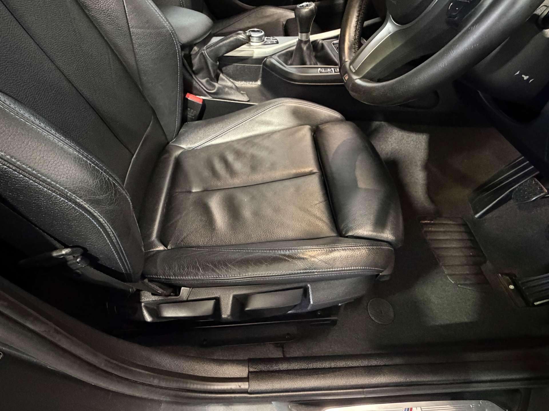 BMW 1 Series view 17