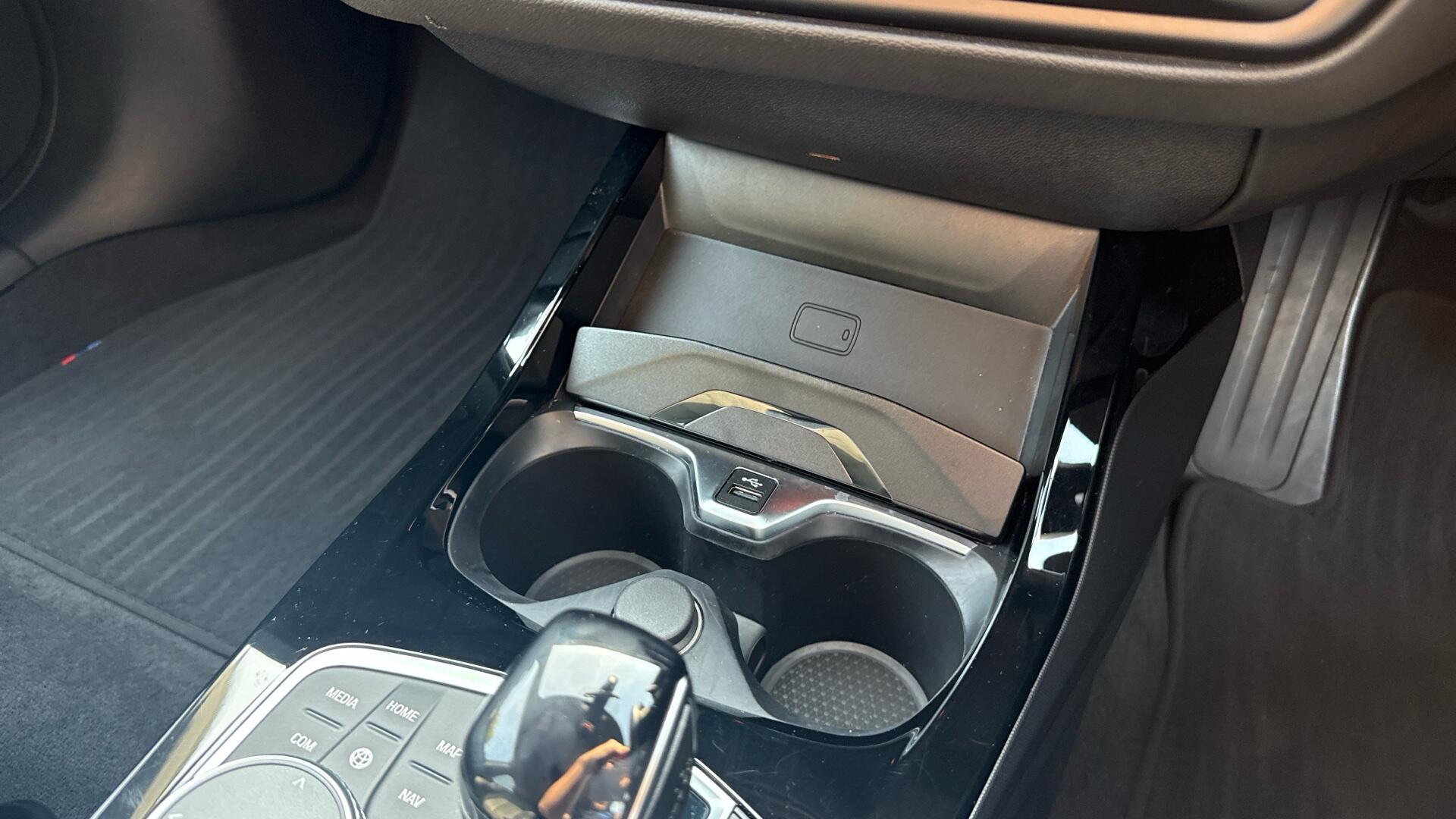BMW 1 Series view 40