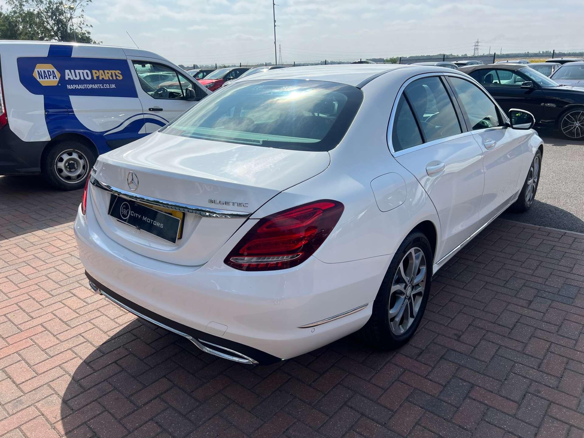 Mercedes-Benz C-Class view 7
