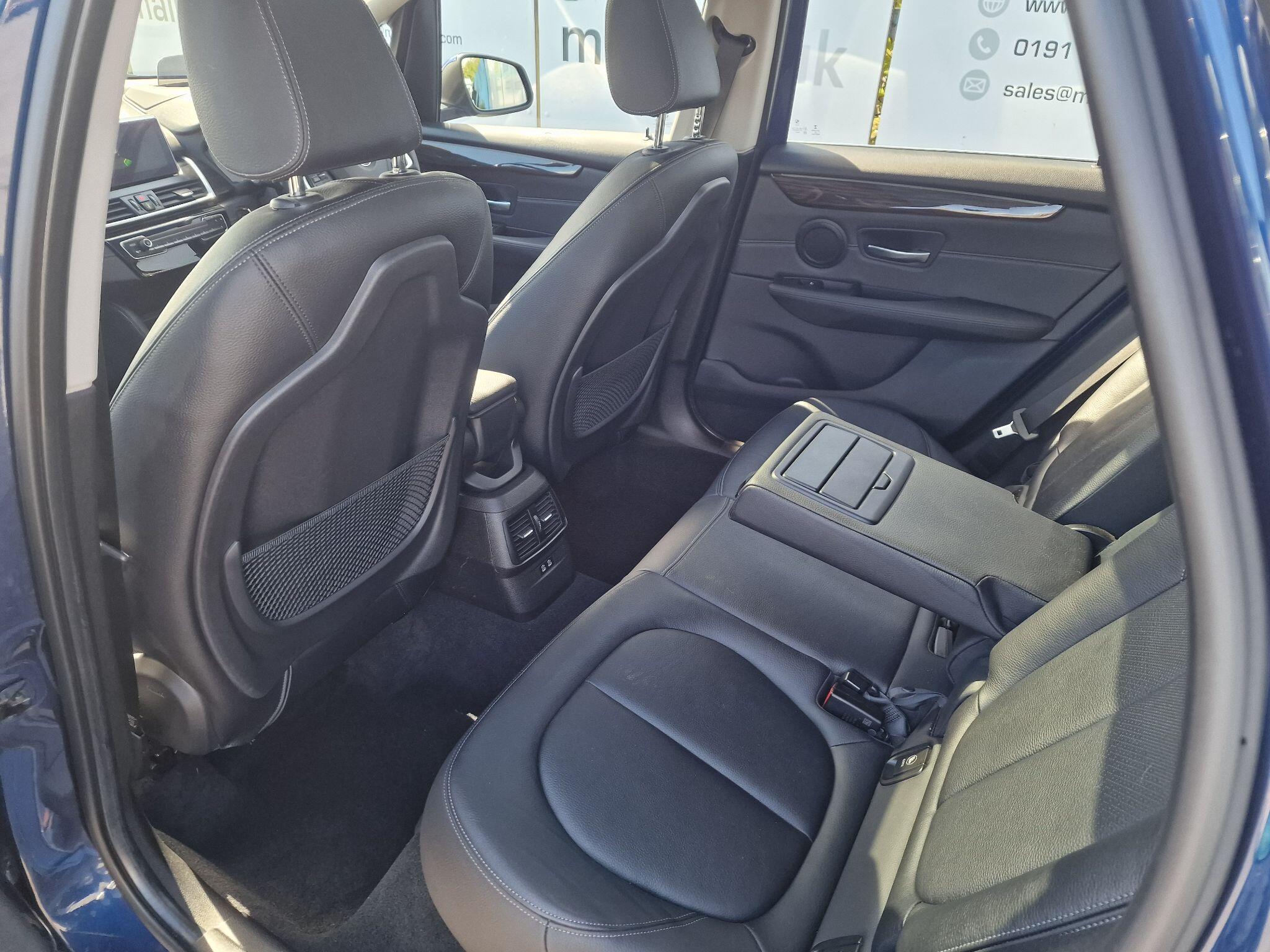 BMW 2 Series view 29