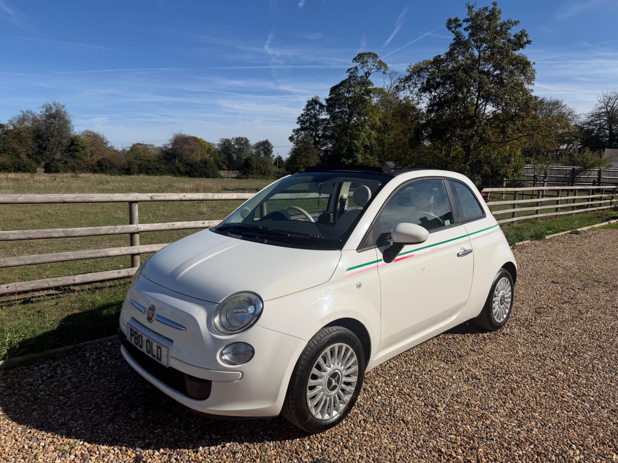 Fiat 500C view 4