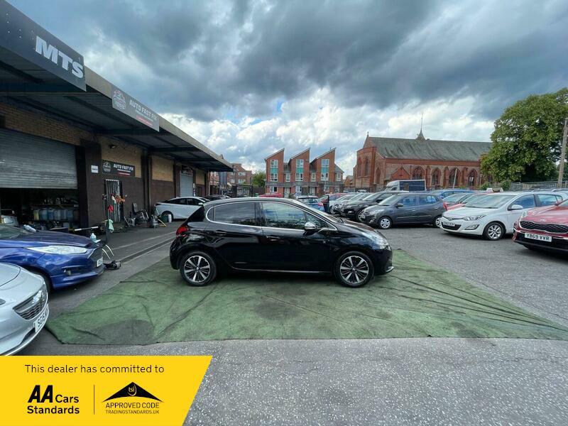 2018 Peugeot 208 1.2 PureTech Tech Edition Euro 6 (s/s) 5dr • 68,572 miles image 15