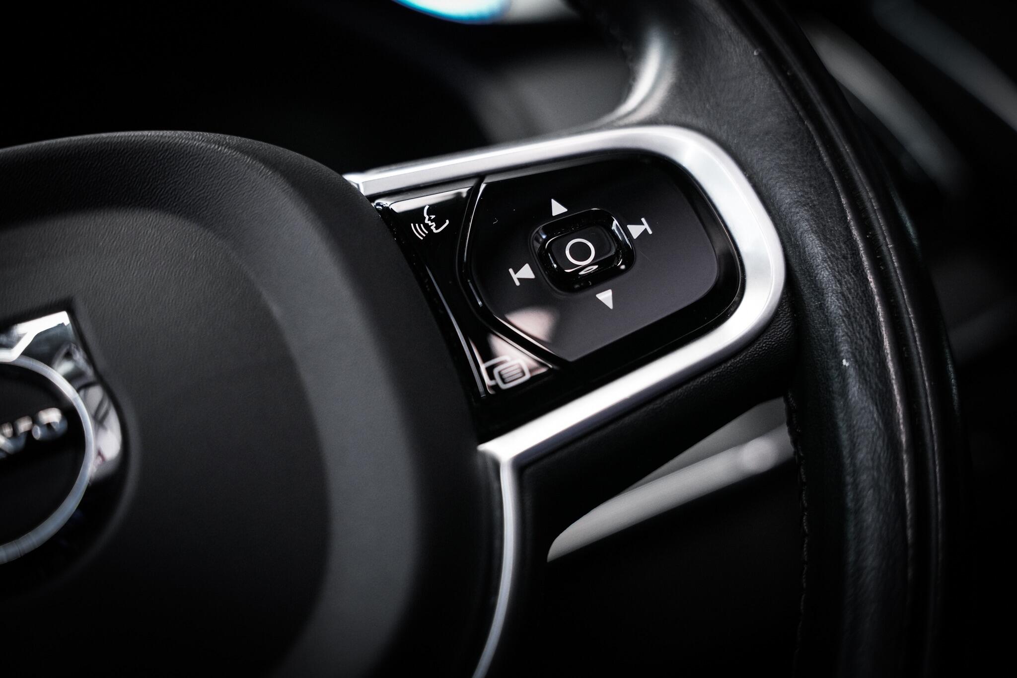 Volvo XC90 view 44