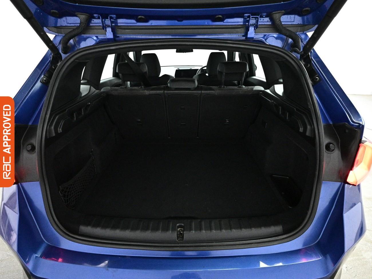 BMW iX1 view 29