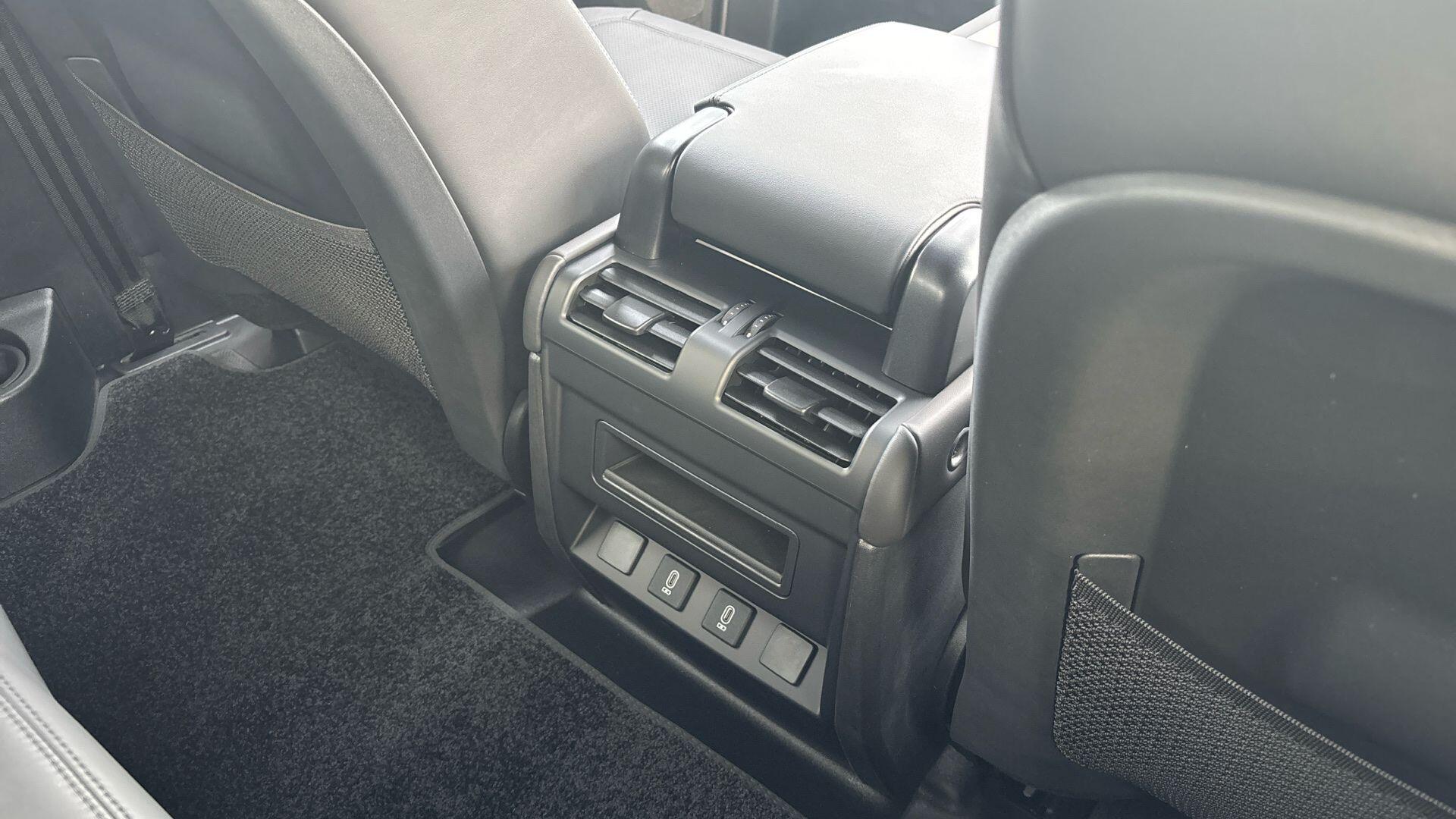 Land Rover Defender view 13