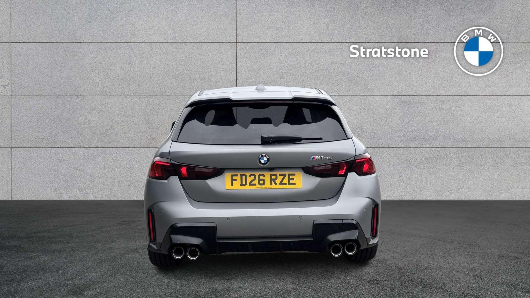 BMW 1 Series view 4