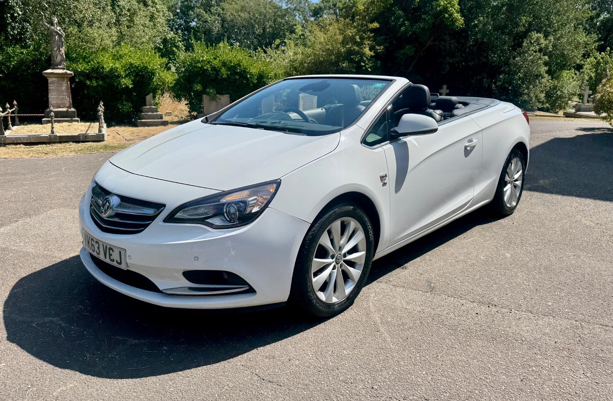 Vauxhall Cascada view 13