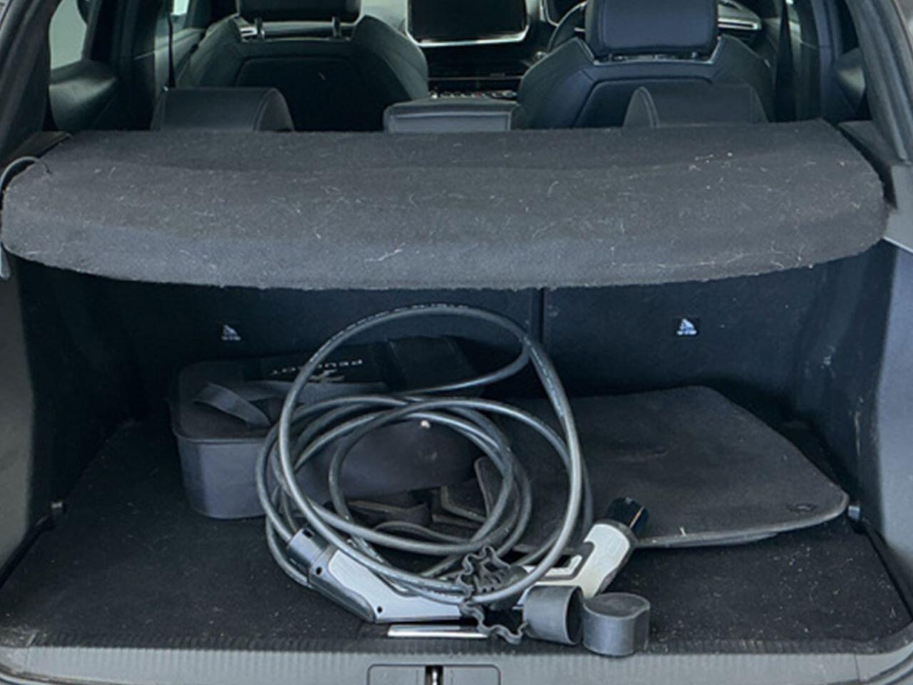Peugeot e-2008 view 7