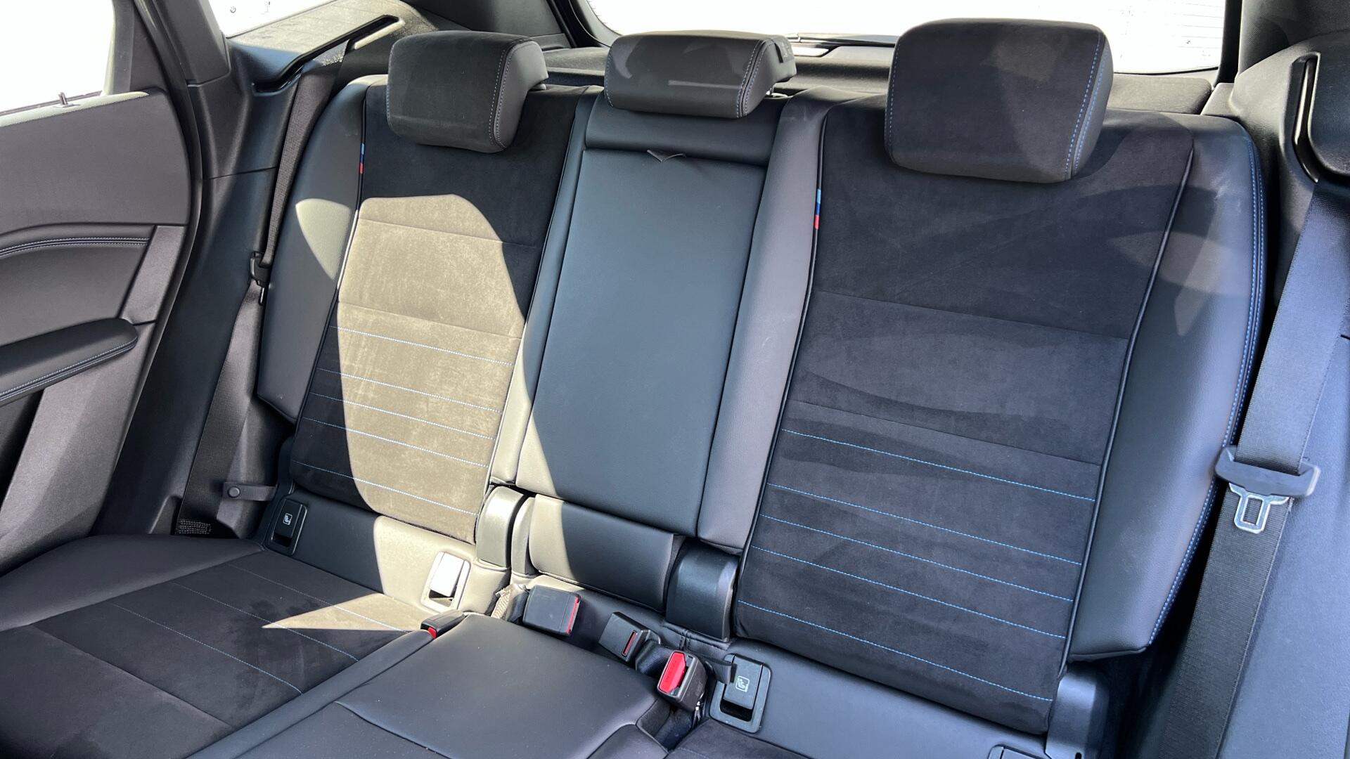 BMW 2 Series view 12