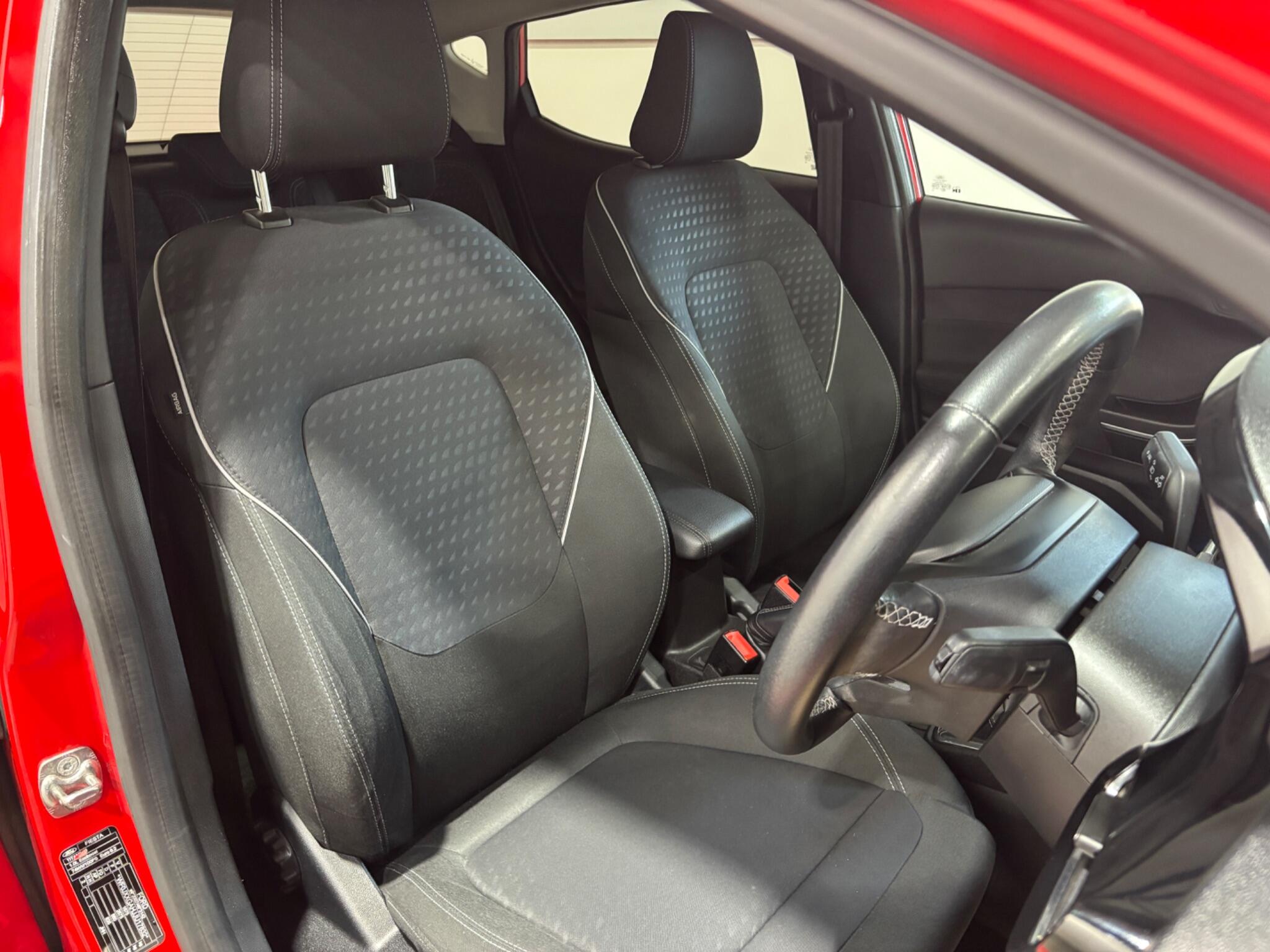 Ford Fiesta view 28