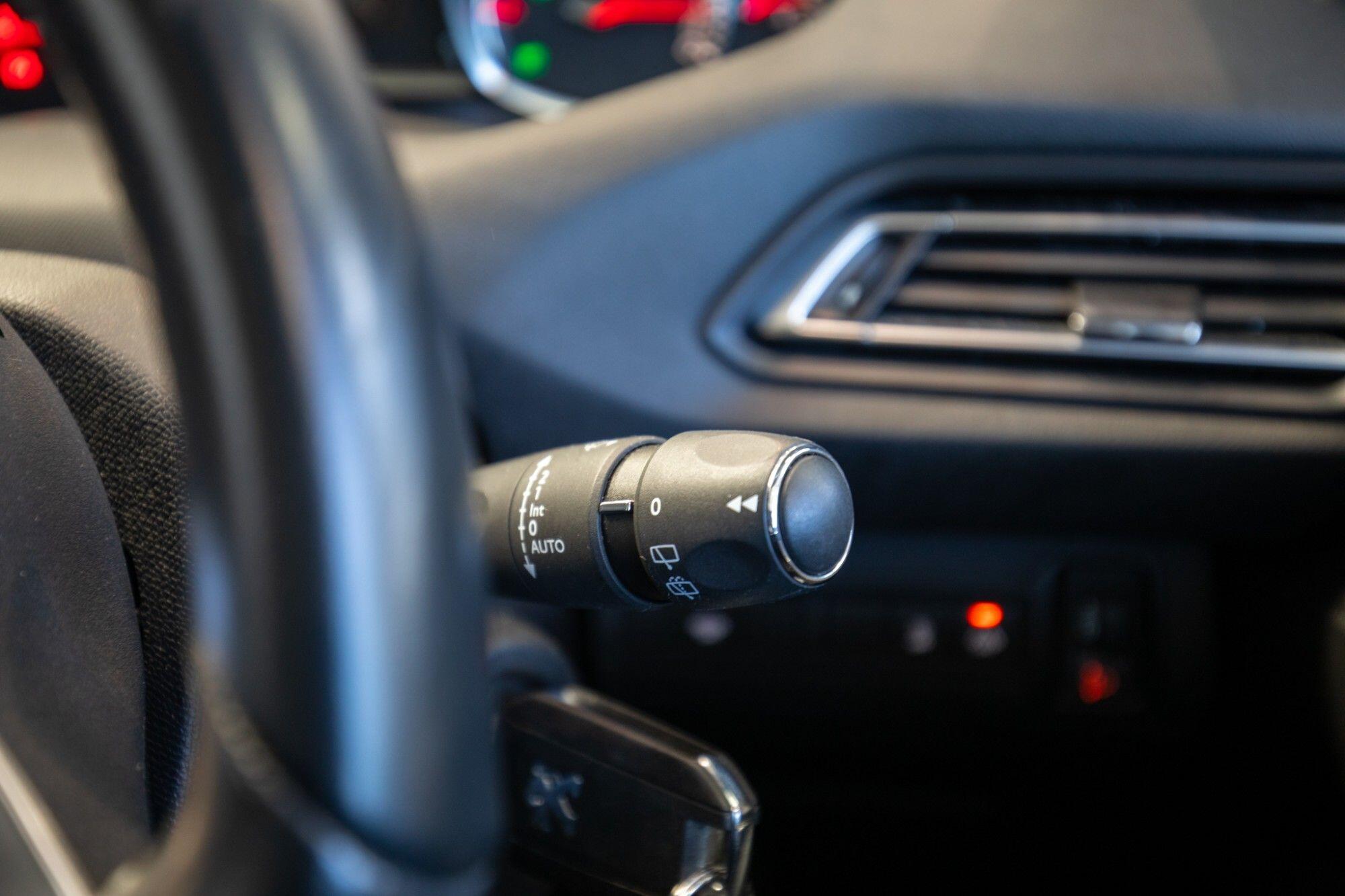 Peugeot 308 view 33