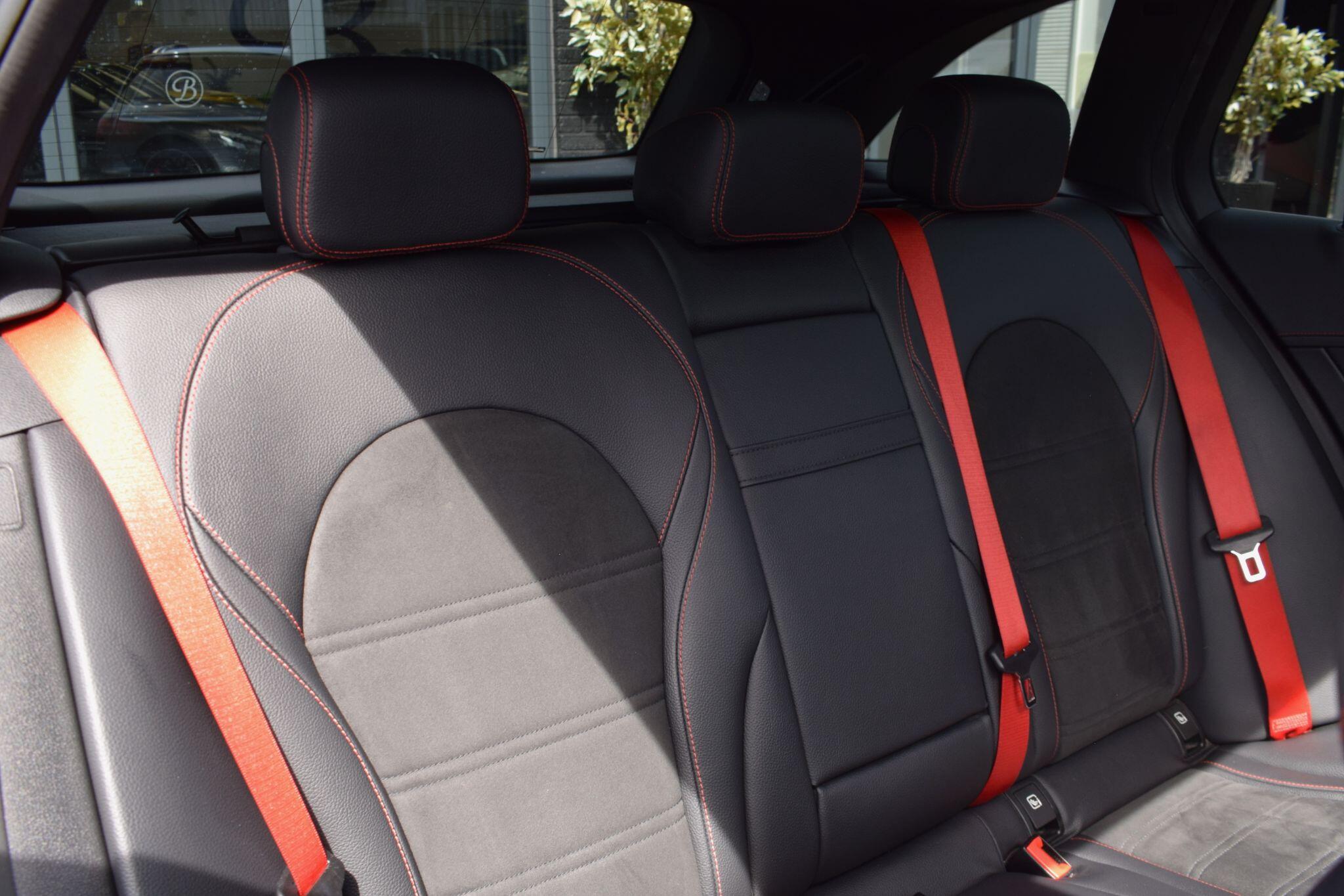 Mercedes-Benz C-Class view 30