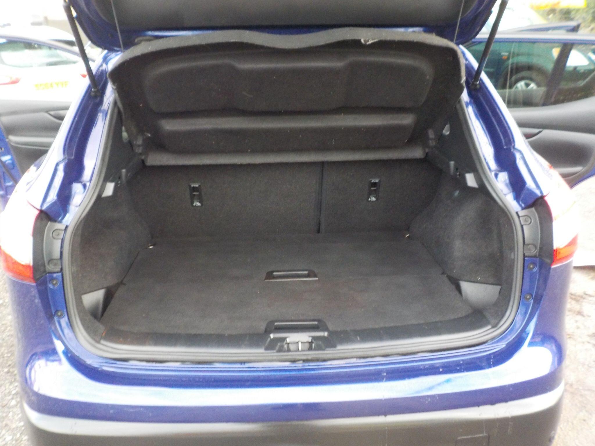 Nissan Qashqai 1.5 dCi Tekna 2WD Euro 6 (s/s) 5dr