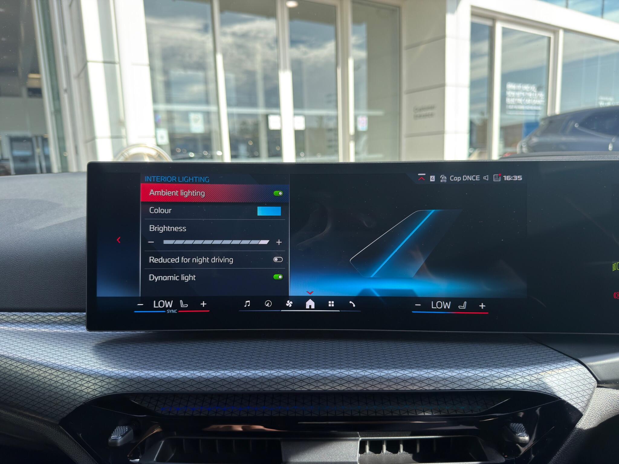 BMW I4 view 32