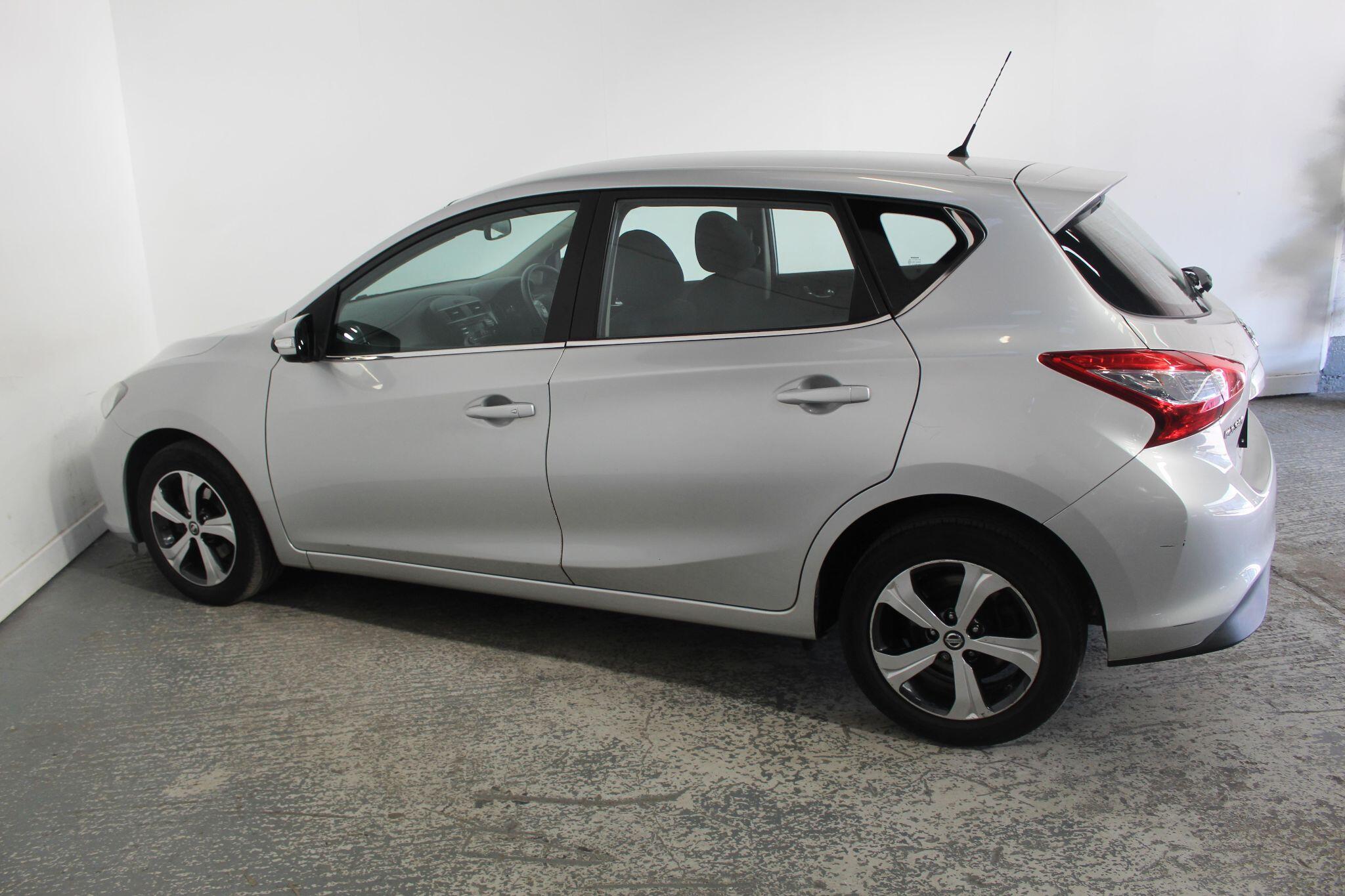 Nissan Pulsar view 10