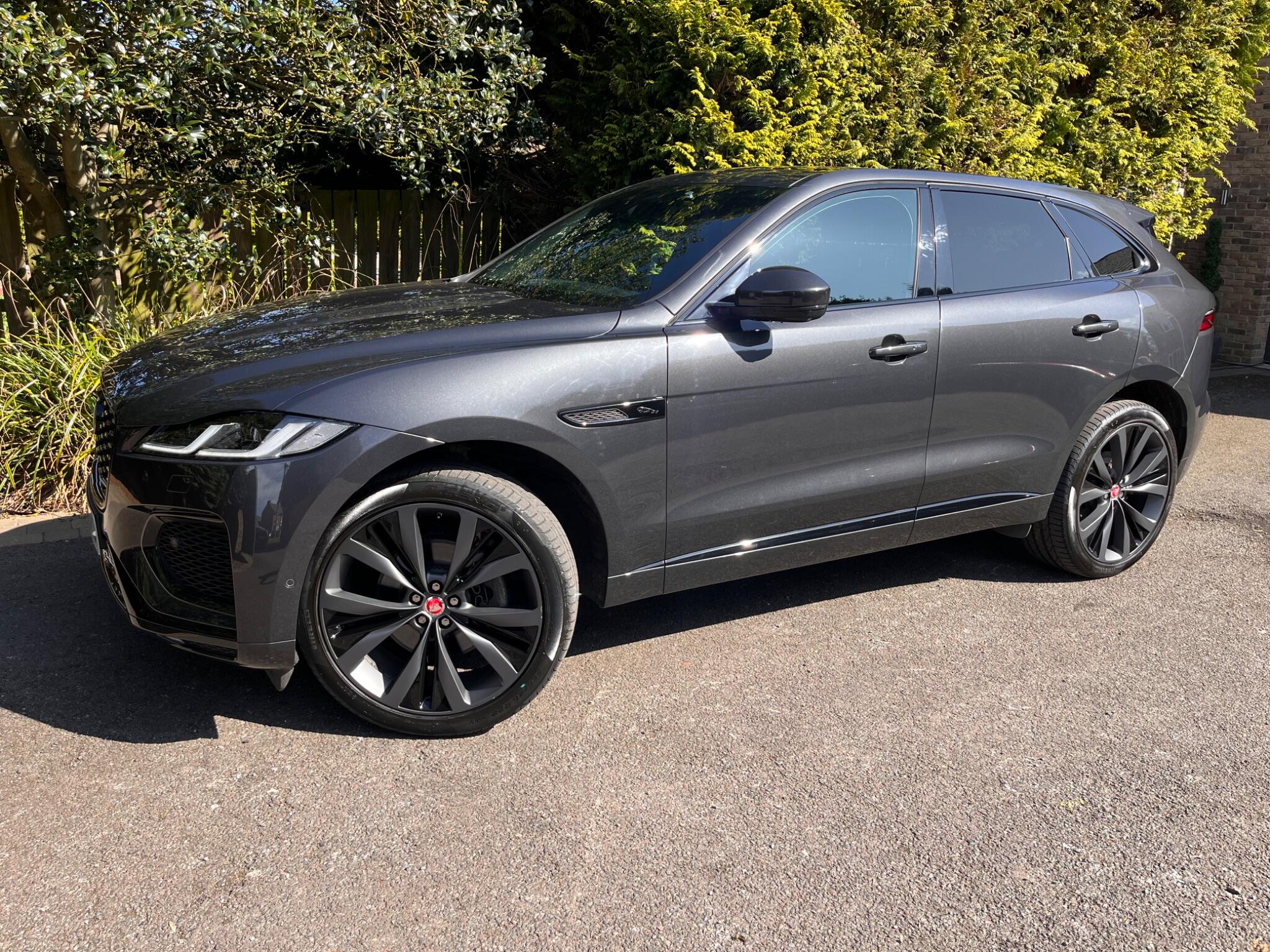 Jaguar F-Pace view 5