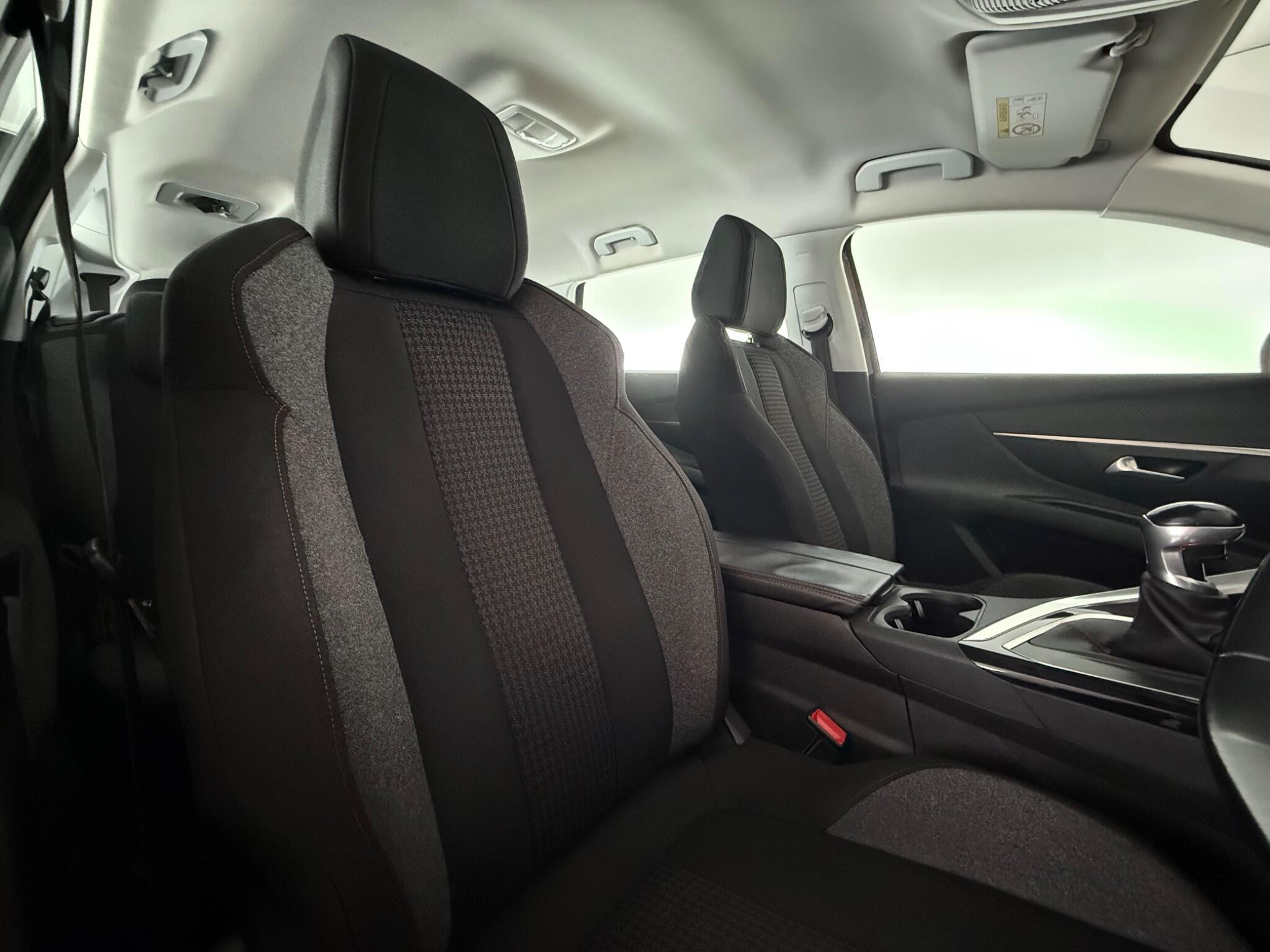 Peugeot 5008 view 26