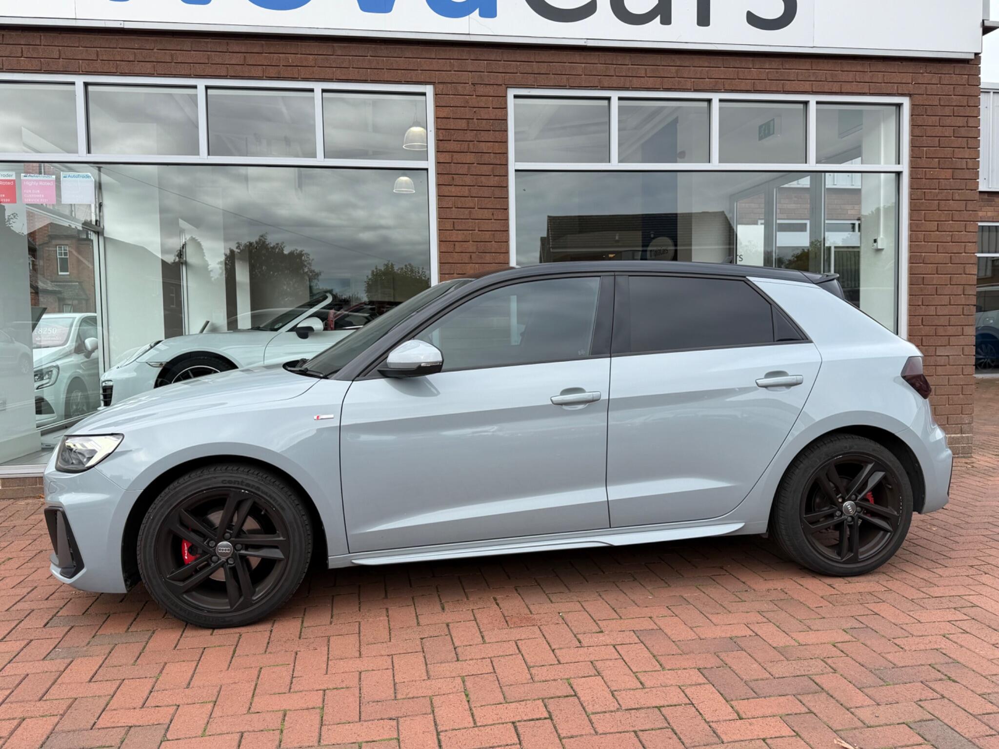 Audi A1 view 12