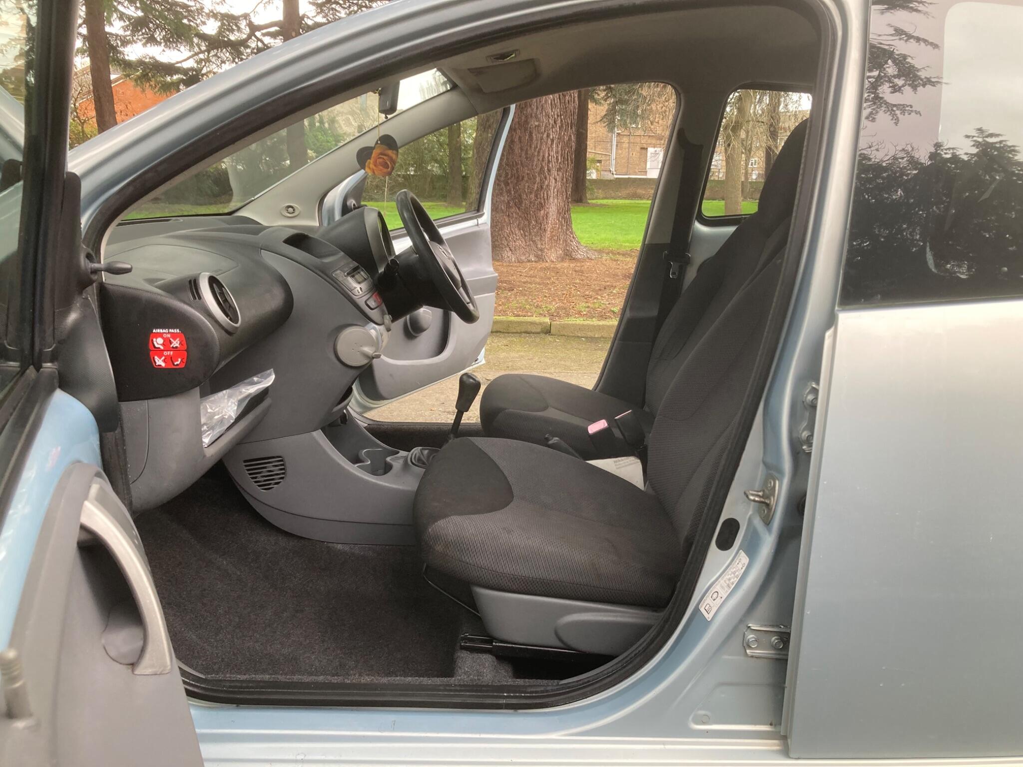 Toyota Aygo view 8