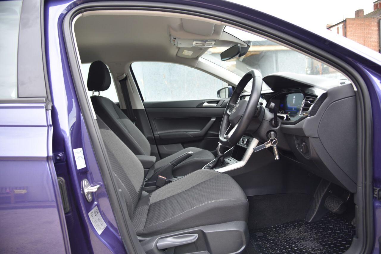 Volkswagen Polo view 22