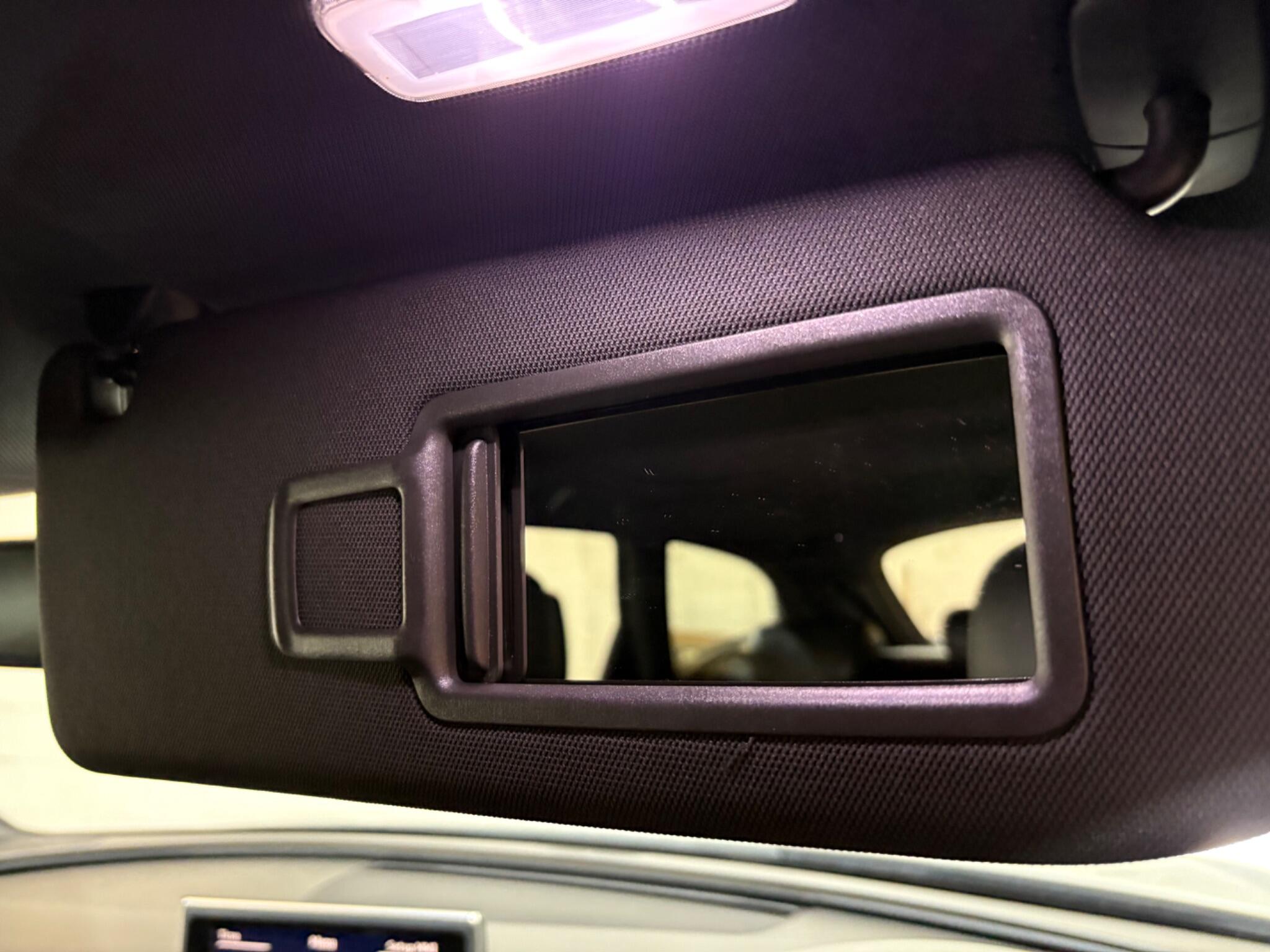 Audi A6 view 11