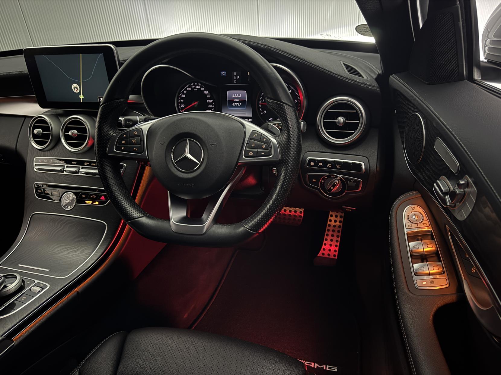 Mercedes-Benz C-Class view 59