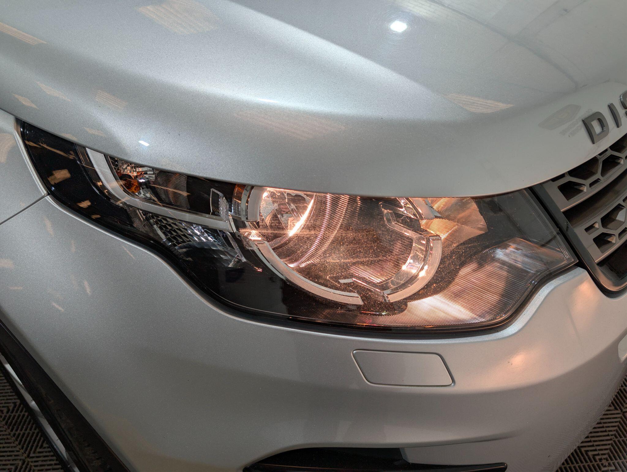 Land Rover Discovery Sport view 58