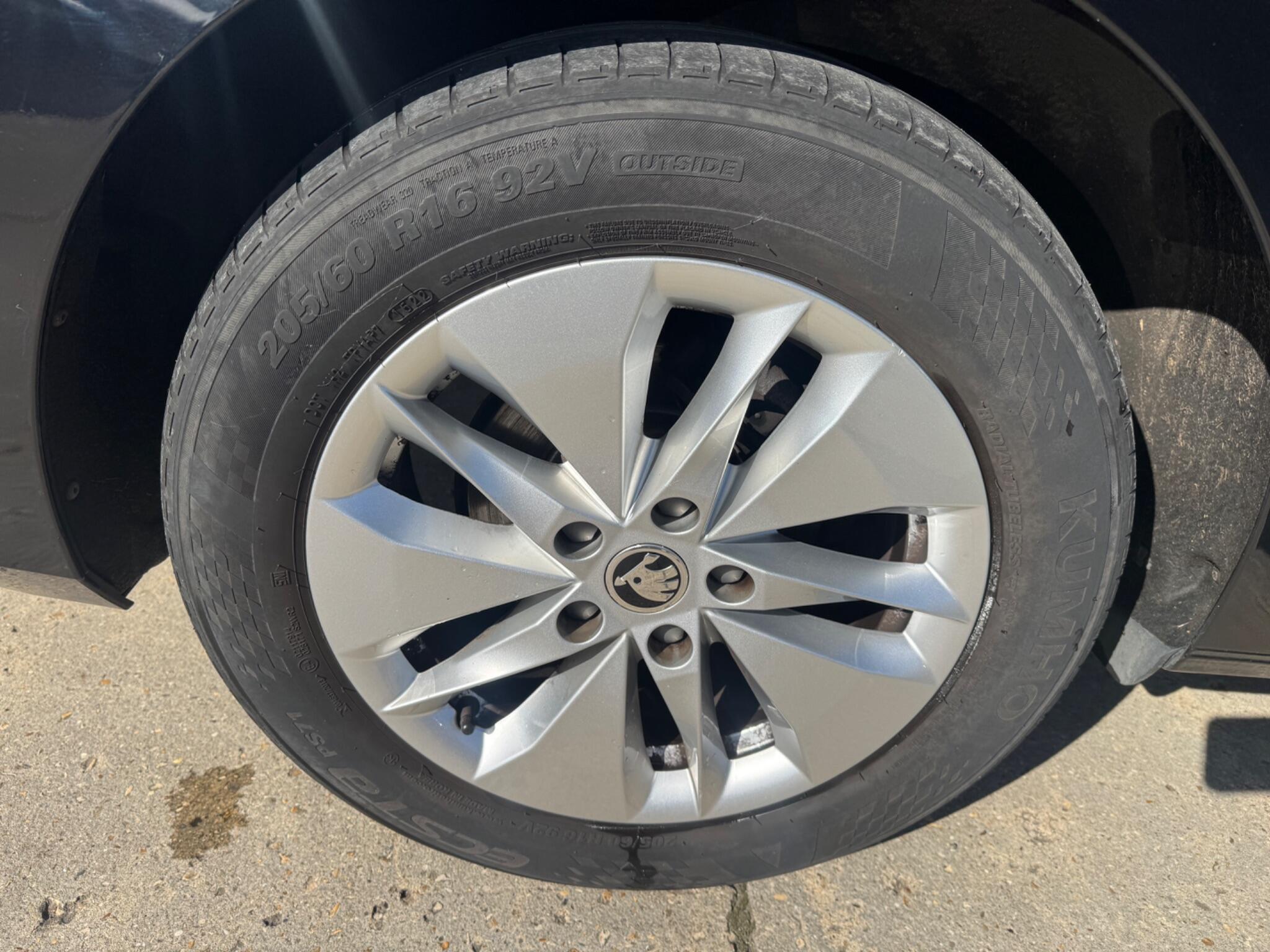 Skoda Octavia view 16