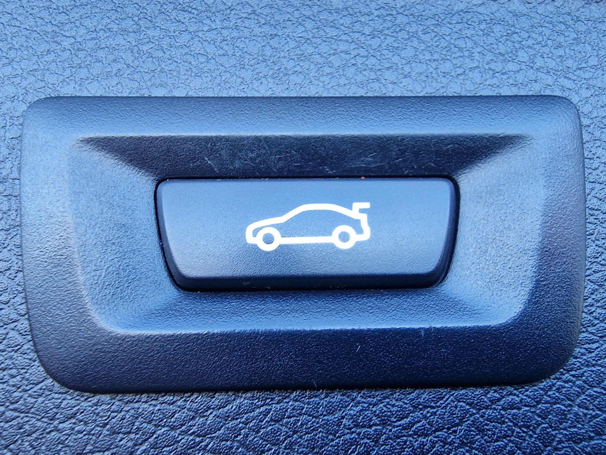 BMW 2 Series view 31