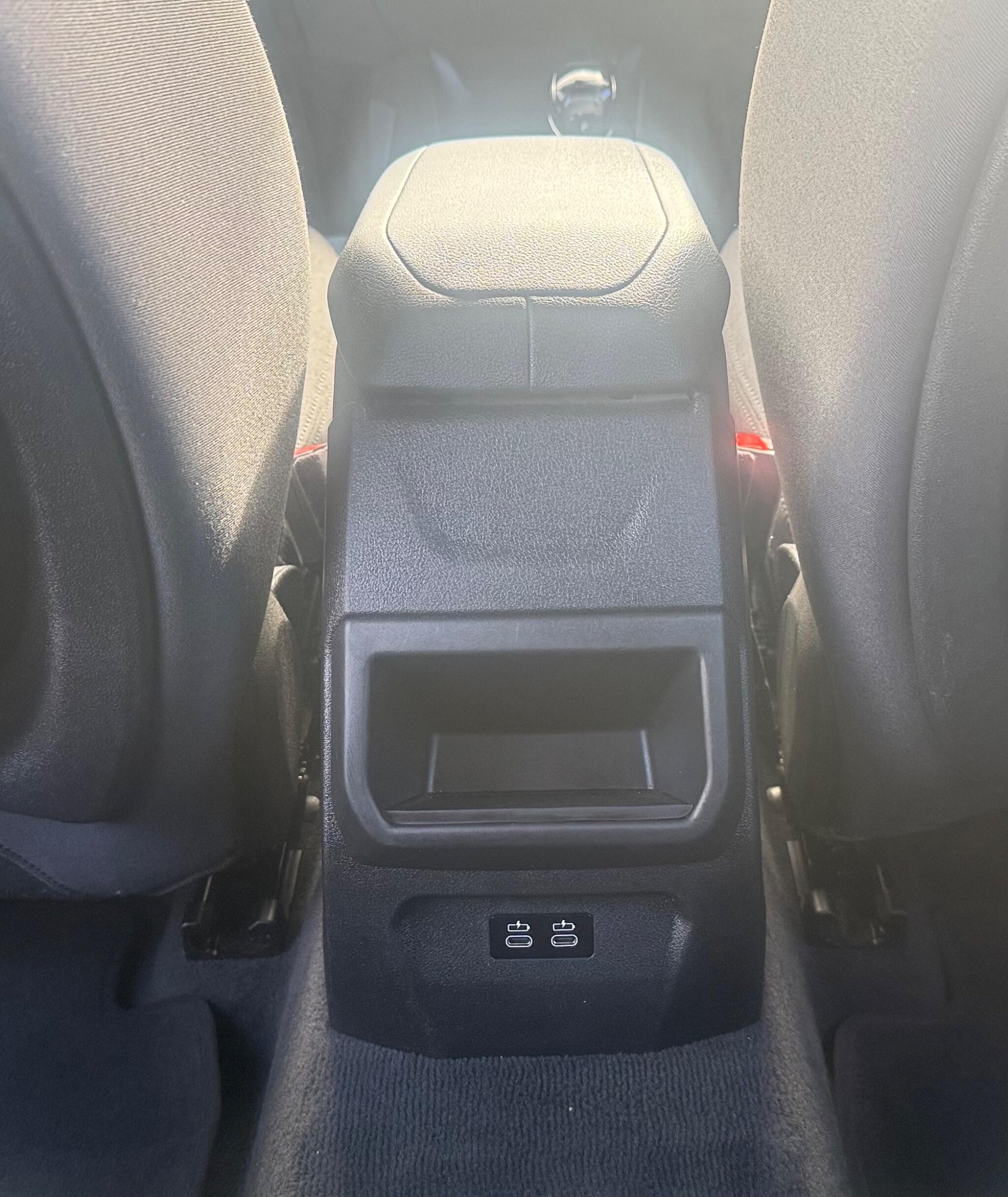 BMW 1 Series view 19