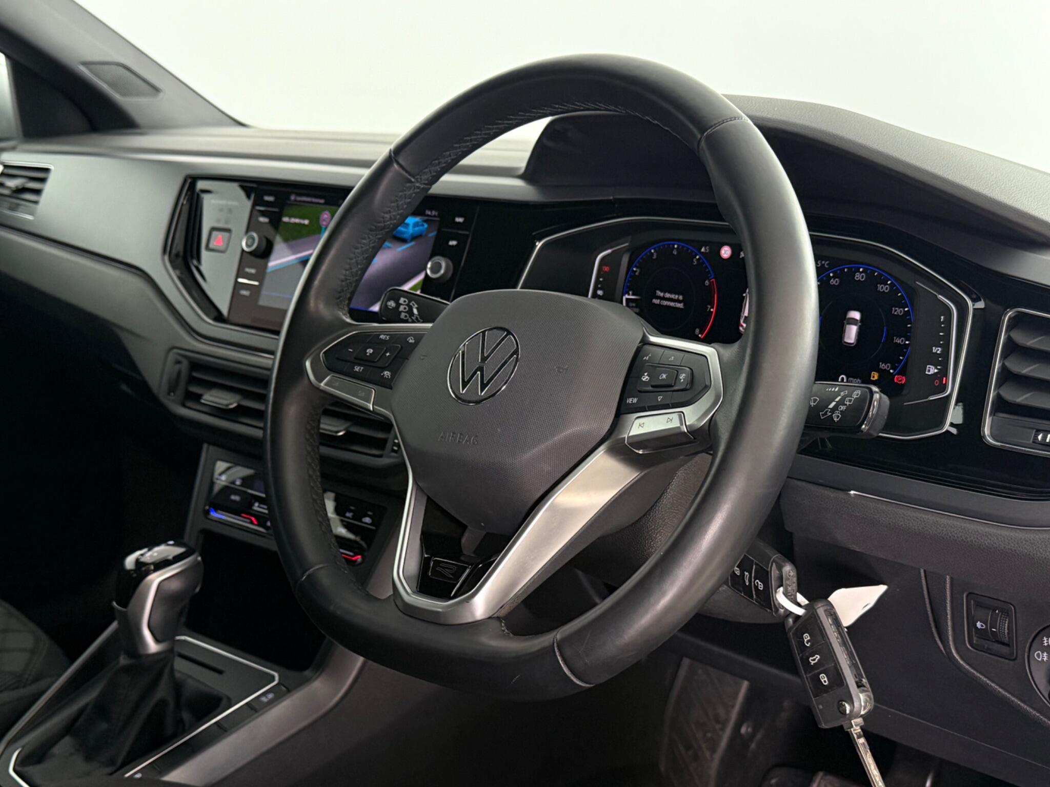 Volkswagen Polo view 3