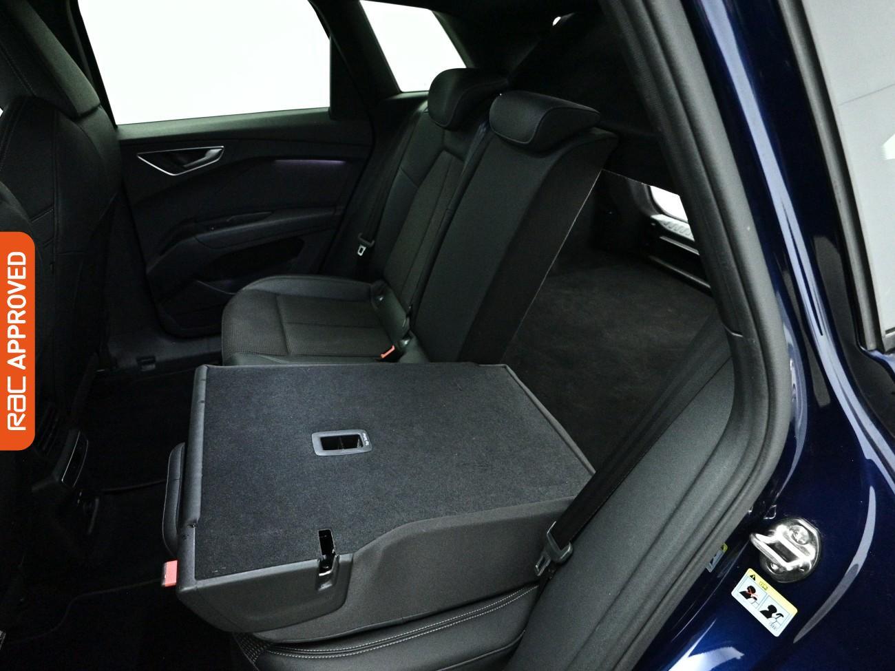 Audi Q4 e-tron view 28