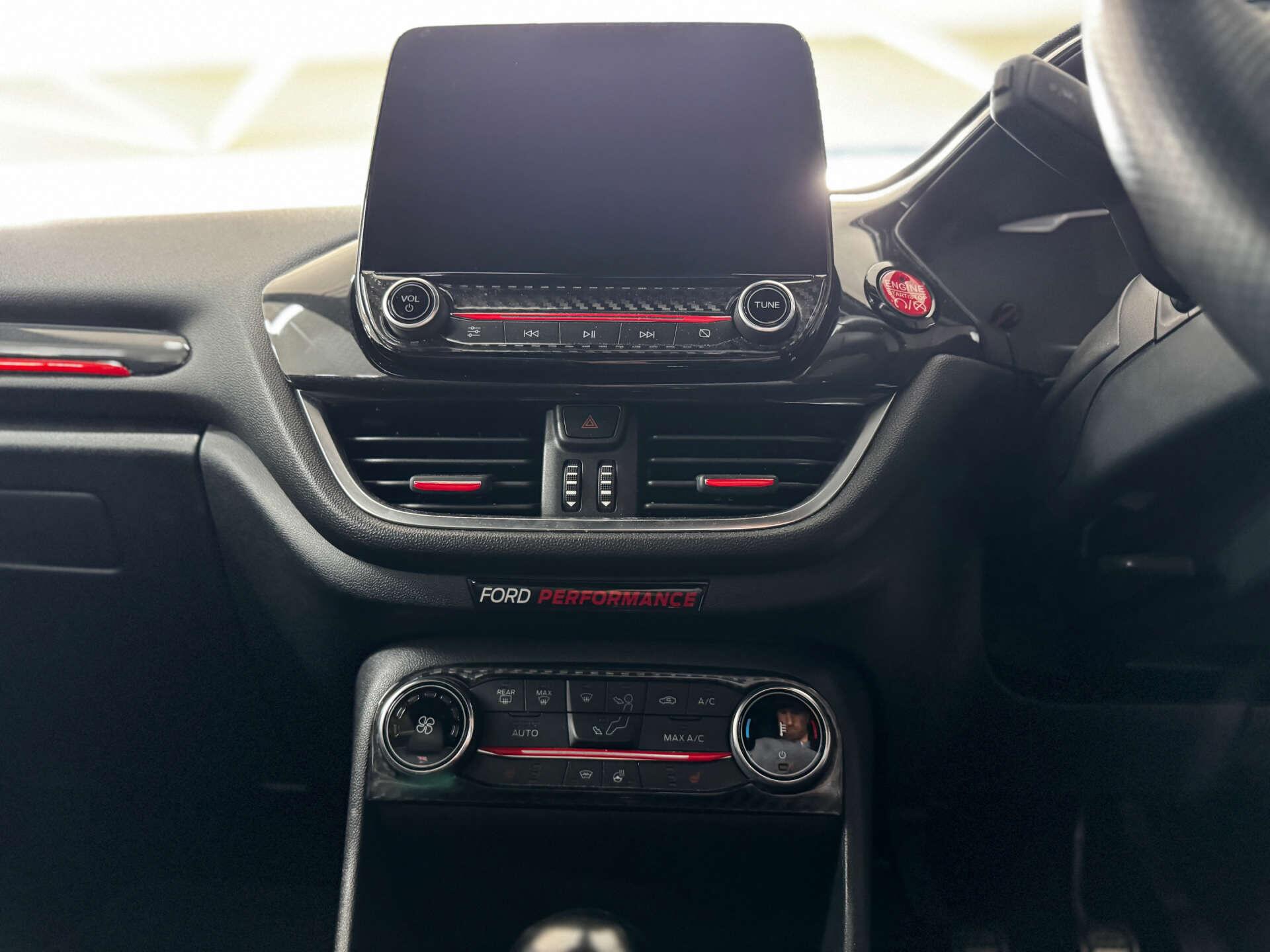 Ford Fiesta view 40
