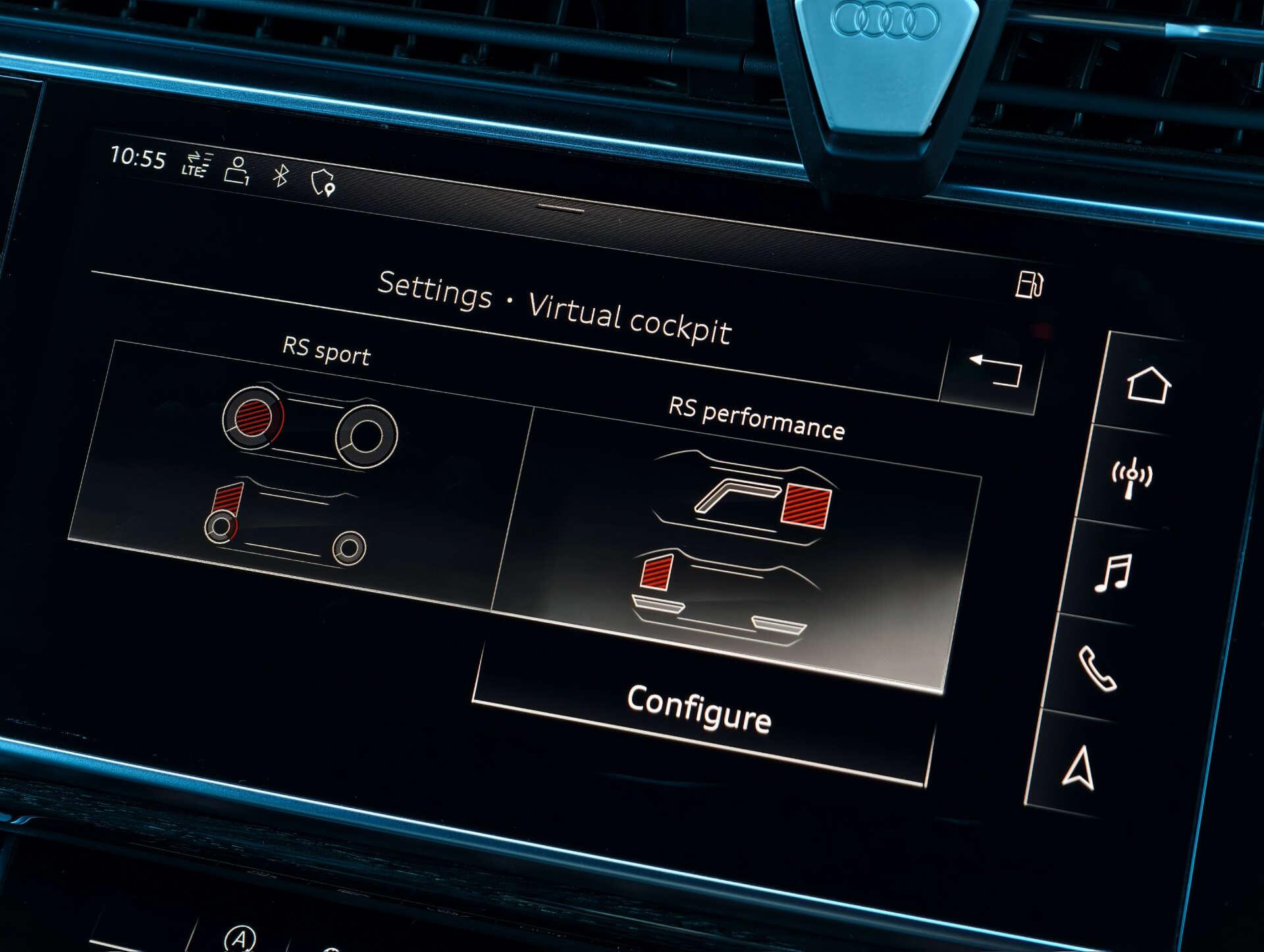 Audi Q8 view 53