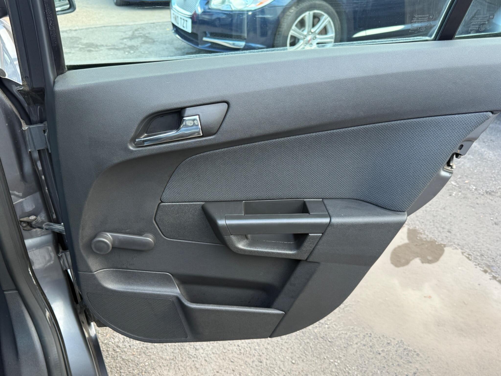 Vauxhall Astra - Image 38