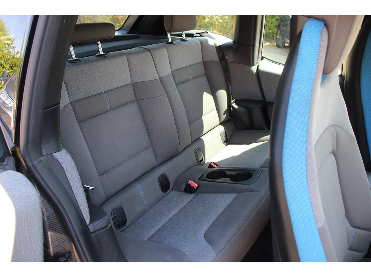 BMW I3 view 20