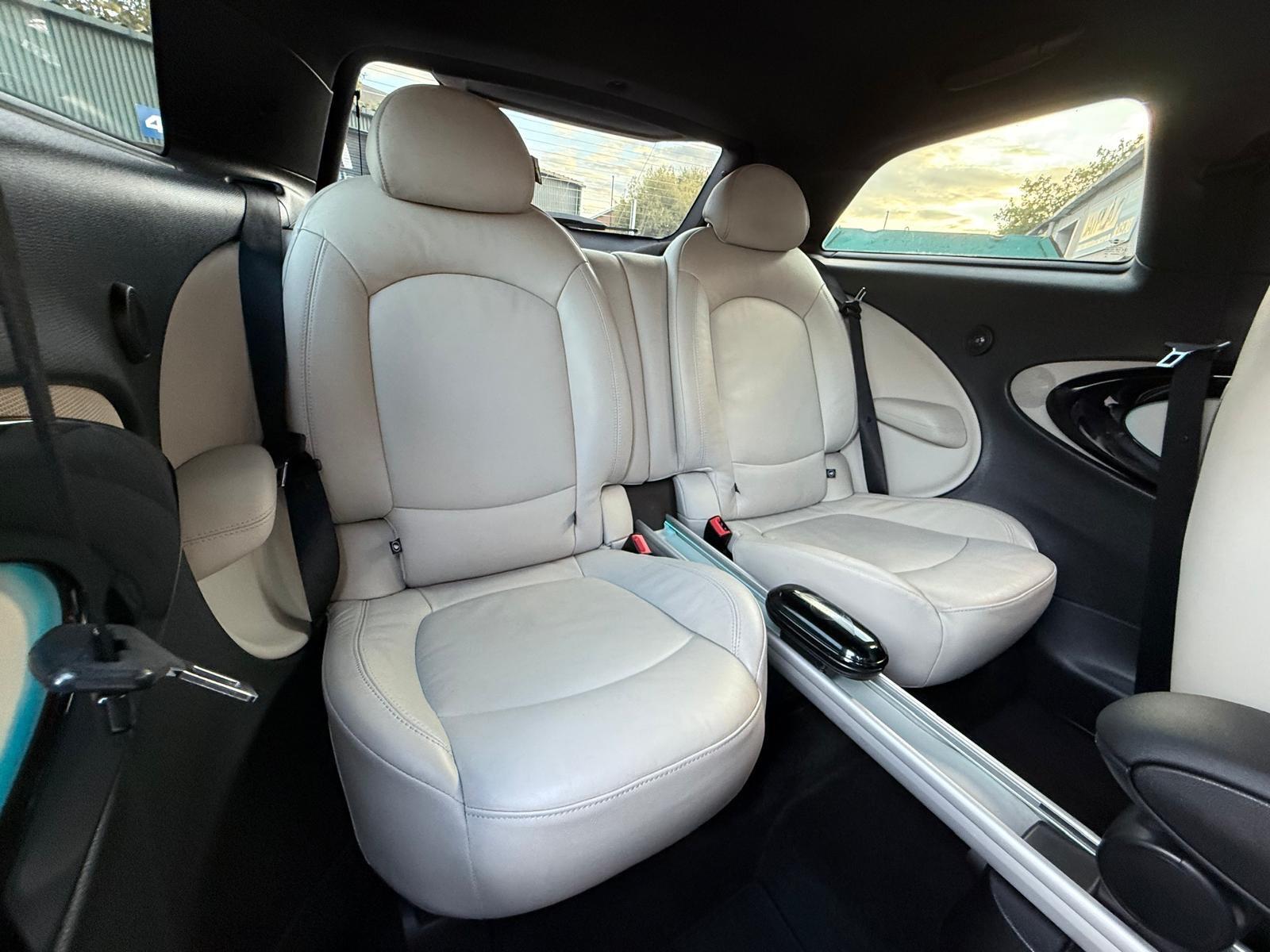Mini Paceman view 21