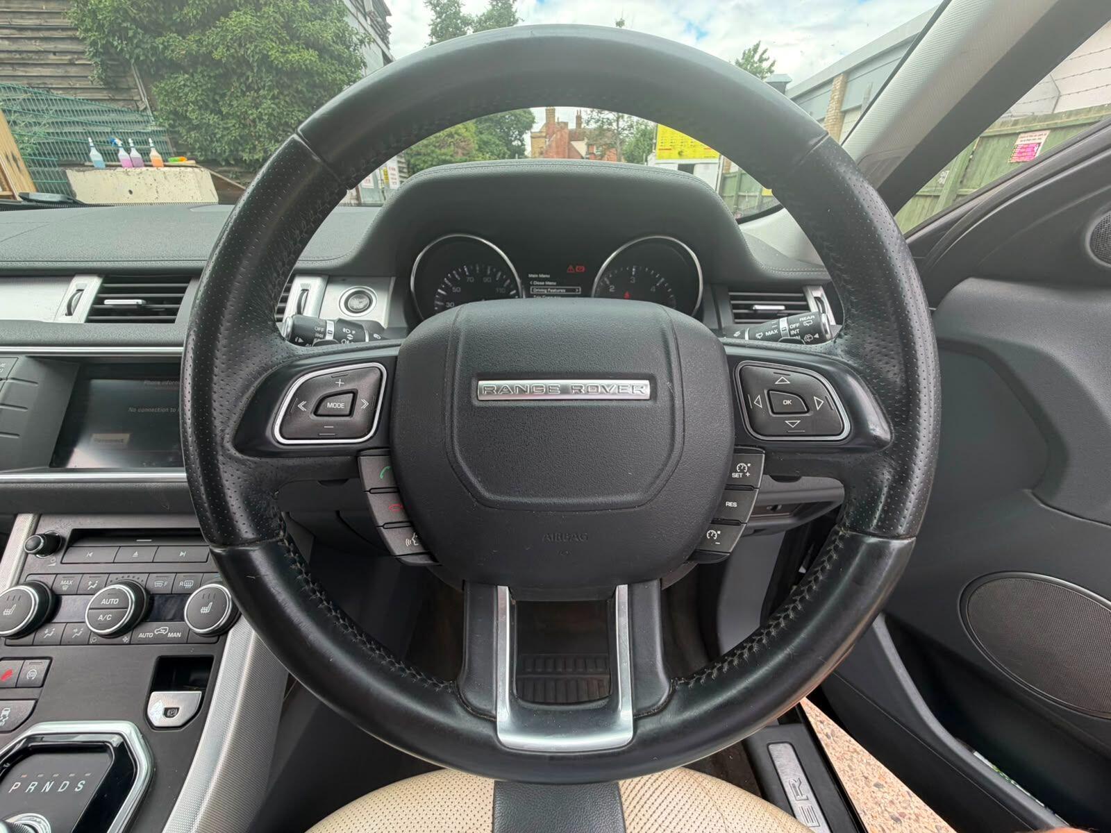 Land Rover Range Rover Evoque view 25
