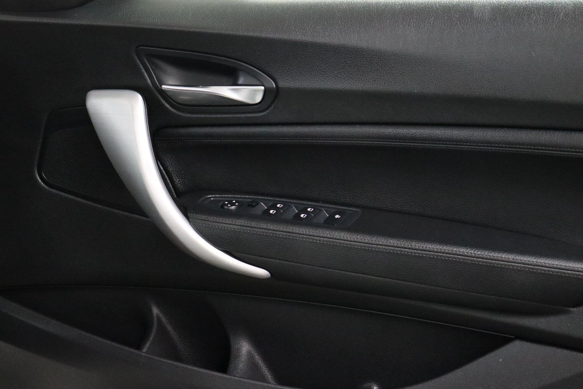 BMW 2 Series view 41